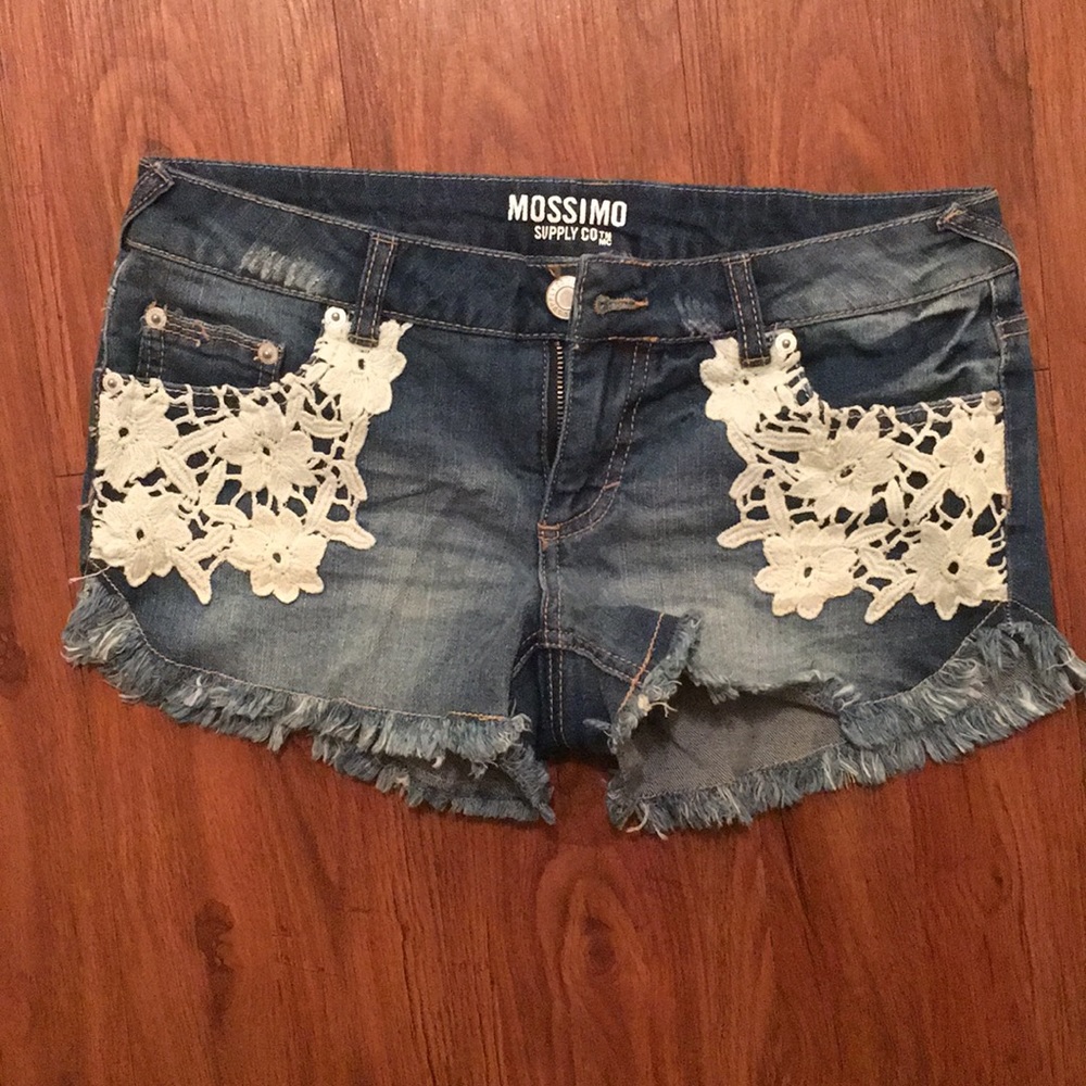 Floral details denim shorts juniors 7